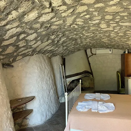 Ata Boutique Hotel Altinyunus